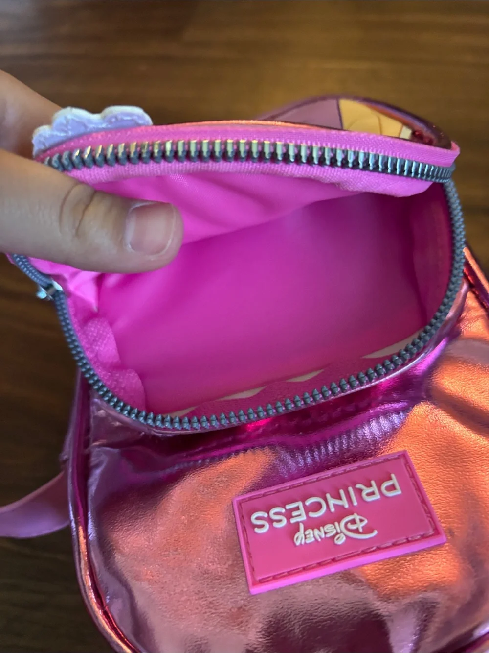 Disney compact front
